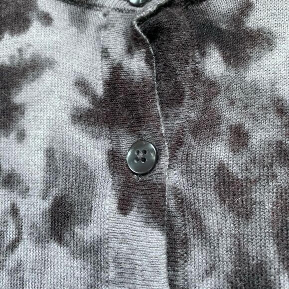 Coldwater Creek dark/light grey tiedye sweather, front buttons, long sleeves, 2X - Picture 4 of 8